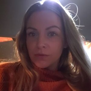 Meet your Posher, Desiree